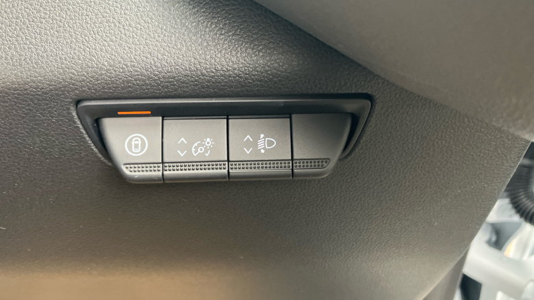 Renault Master Lwb Diesel Fwd LL35dCi 150 Advance Low Roof Dropside